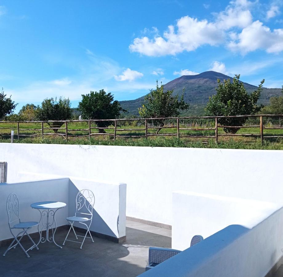 Vesuvio Casa De Charme Bed & Breakfast Trecase Exterior photo
